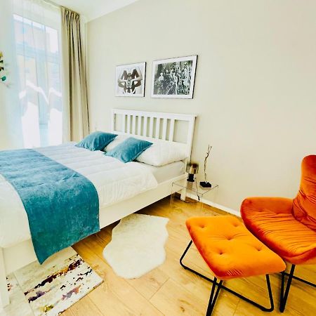 Colorful & Quiet Apartment In Beautiful Viennese Building Exterior foto
